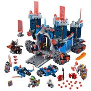 LEGO® Fortrex - Die rollende Festung (70317)