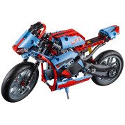 LEGO® Straßenmotorrad (42036)