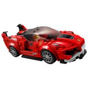 LEGO® Ferrari FXX K &amp; Entwicklungszentrum (75882)