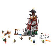 LEGO® Die Leuchtturmbelagerung (70594)