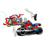 LEGO® Spider-Man Motorradrettung (76113)