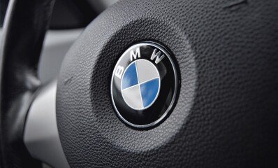 BMW gibt mit E-Mobilität Gas