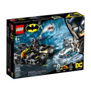 LEGO® Batcycle-Duell mit Mr. Freeze™ (76118)