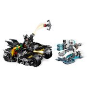 LEGO® Batcycle-Duell mit Mr. Freeze™ (76118)