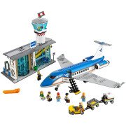 LEGO® Flughafen-Abfertigungshalle (60104)