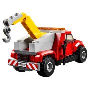 LEGO® Abschleppwagen auf Abwegen (60137)