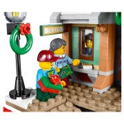 LEGO® Winterlicher Bahnhof (10259)