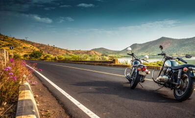Die besten Motorradtouren für Paare: Romantische Abenteuer auf zwei Rädern