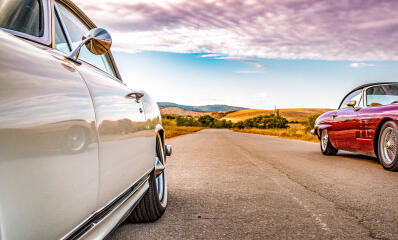Oldtimer vs. Neuwagen: Vor- und Nachteile im Vergleich
