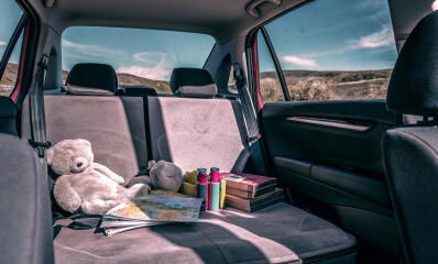 Die besten Tipps für entspannte Autofahrten mit Kindern