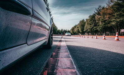 Warum ein Fahrtraining für jeden Autofahrer sinnvoll ist