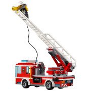 LEGO® Feuerwehrfahrzeug mit fahrbarer Leiter (60107)