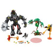 LEGO® Batman™ Mech vs. Poison Ivy™ Mech (76117)